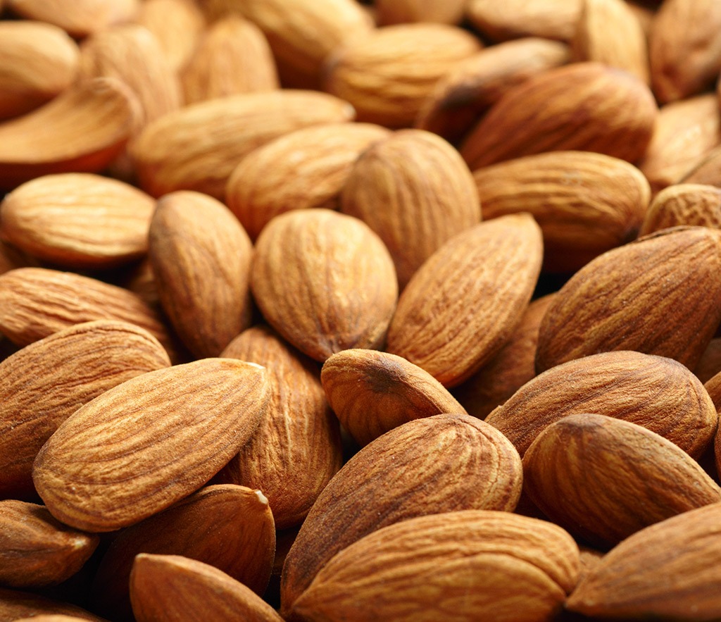 Food for runners almonds