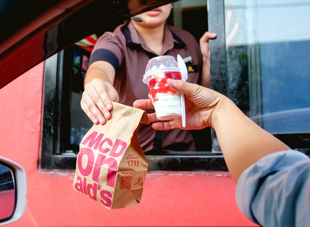 angry fast food employee