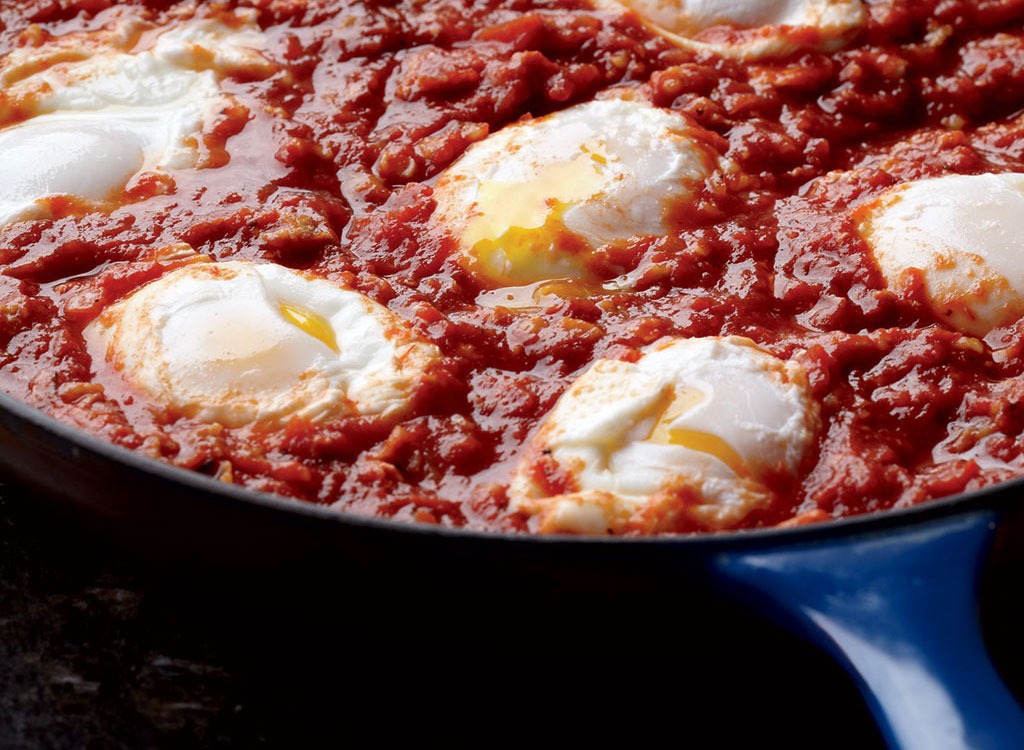 baked eggs shakshuka