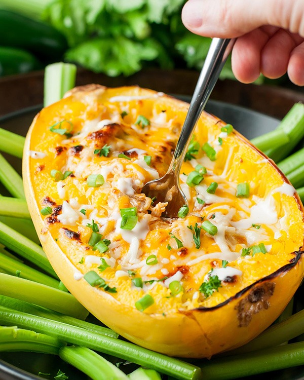 cheesy buffalo chicken spaghetti squash