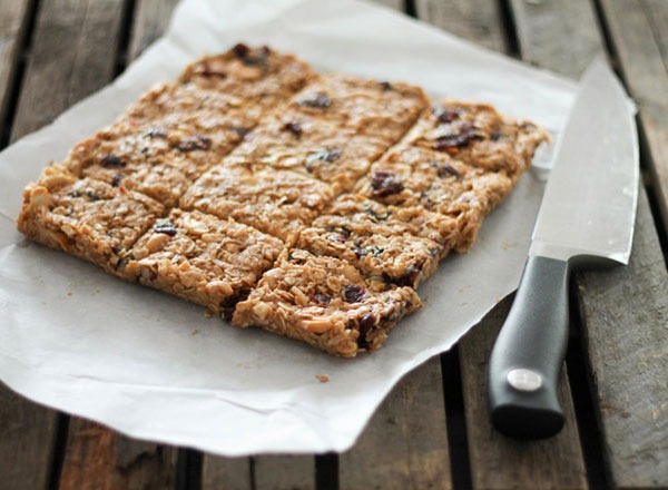 chewy coconut cashew almond granola bars