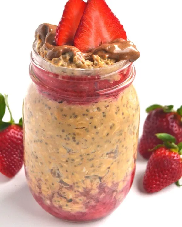 peanut butter and jelly overnight oats