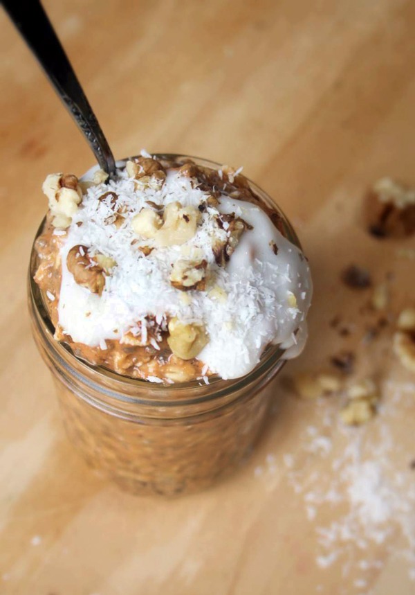 CARROT CAKE OVERNIGHT OATS