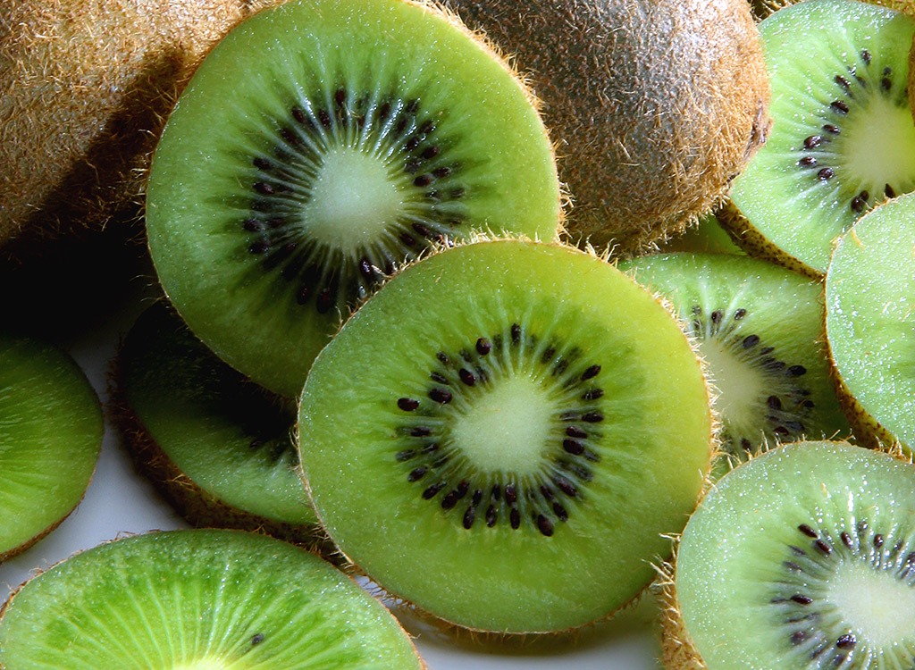 Slices of kiwi