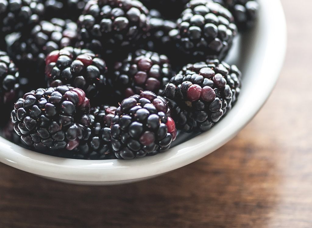 Blackberries in bowl - foods that make you poop