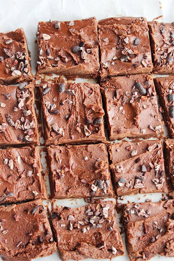 10 Minute Healthy Chocolate Fudge