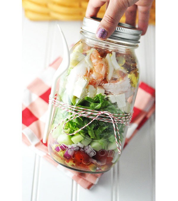 Six Healthy Mason Jar Salads Everyone Should Know