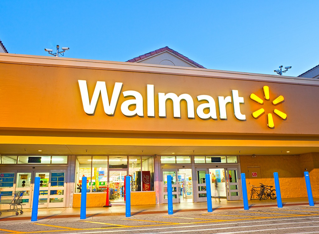 Walmart exterior in Florida