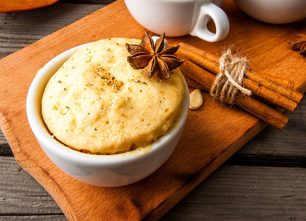 carrot cake in a mug