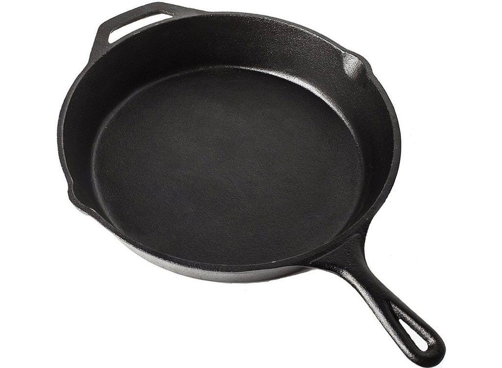 5 Mistakes You Might Be Making With Your Cast Iron Skillet