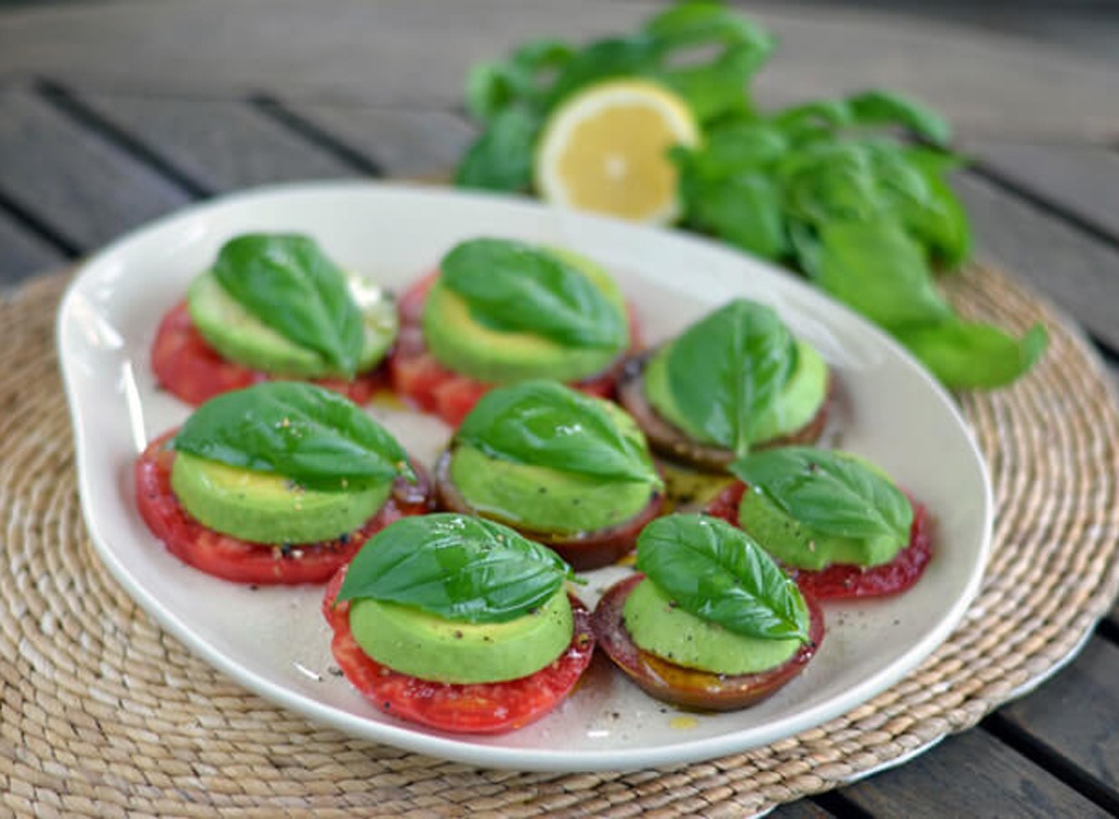 tomato avocado caprese salad