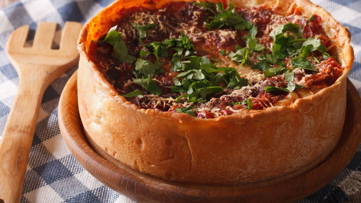 8 Reasons Why Deep Dish is Better Than Regular Crust Eat This Not That
