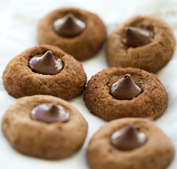Vegan Peanut Butter Kiss Cookies