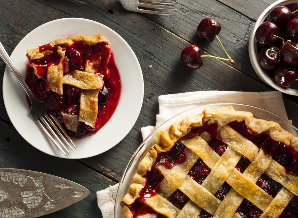 Cherry pie with slice