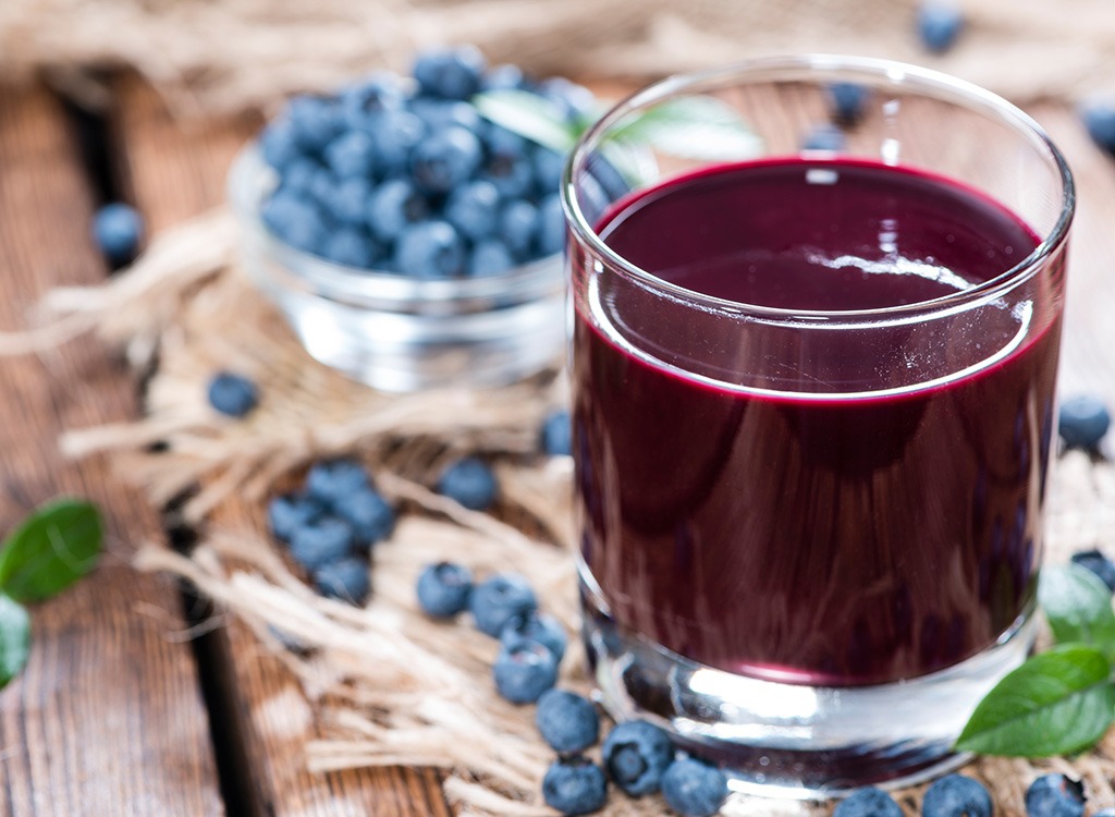 anti-depression foods - blueberry juice