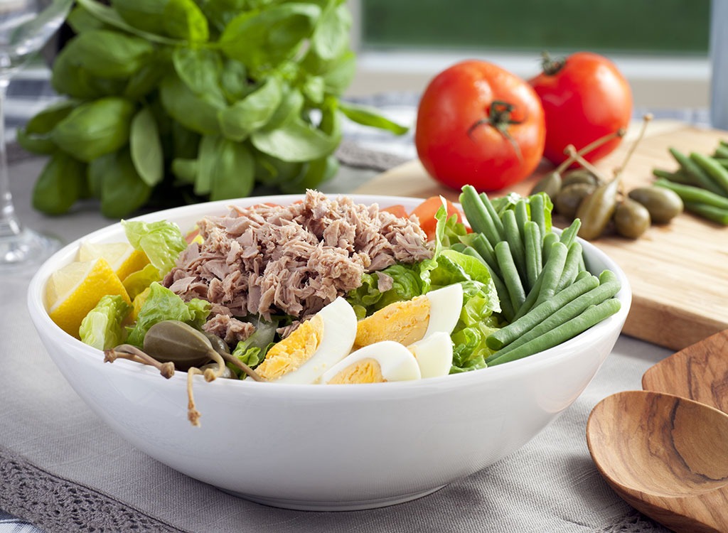 salad with canned tuna