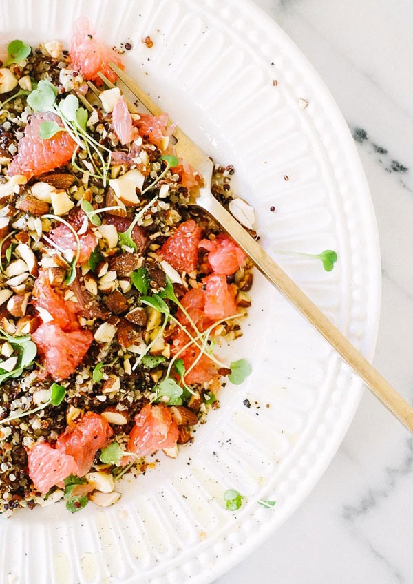 QUINOA AND GRAPEFRUIT BRUNCH SALAD