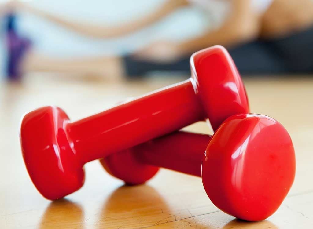 Set of dumbbells - how to lose weight after 30