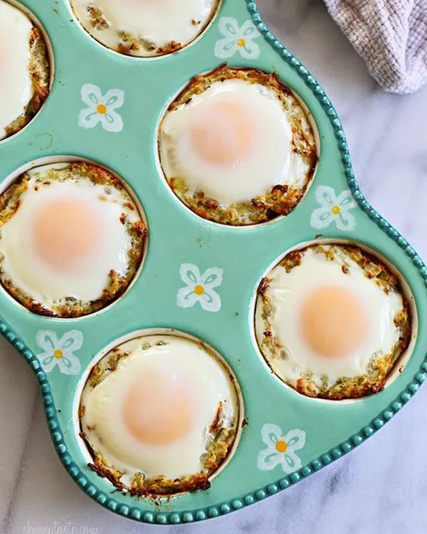 baked eggs in spaghetti squash nests