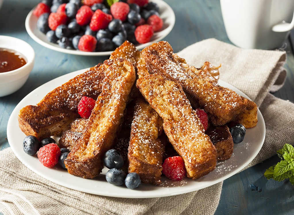 french toast sticks and berries