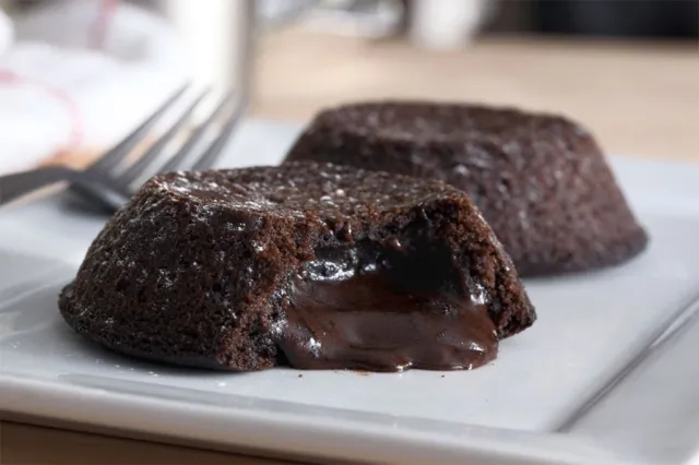 Dominos chocolate lava crunch cake