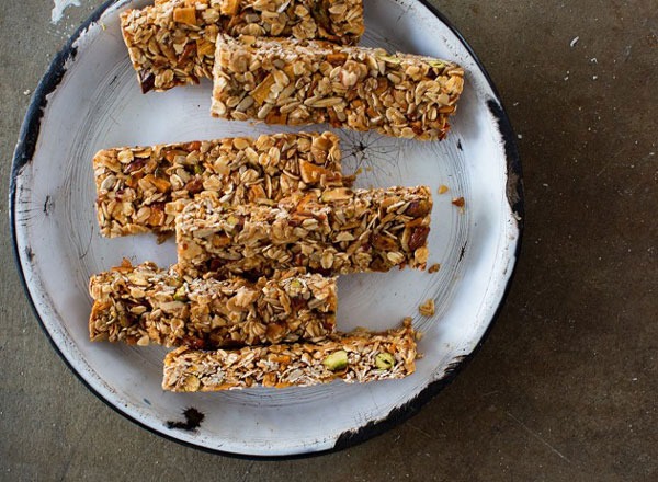 mango & coconut granola bars