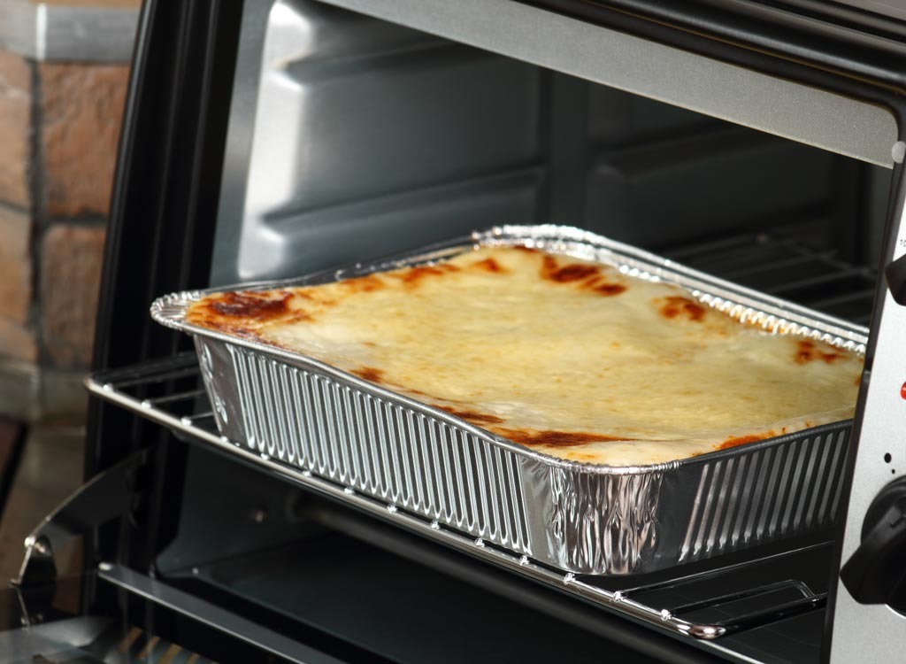 The Scary Toxins Hiding in Your Cookware and Storage Containers Eat