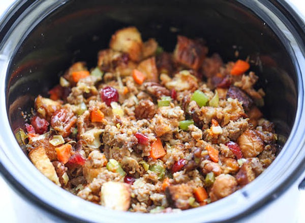 slow cooker cranberry pecan stuffing