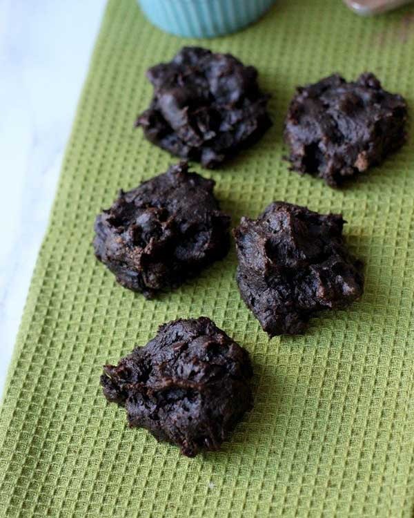 chocolate avocado cookies