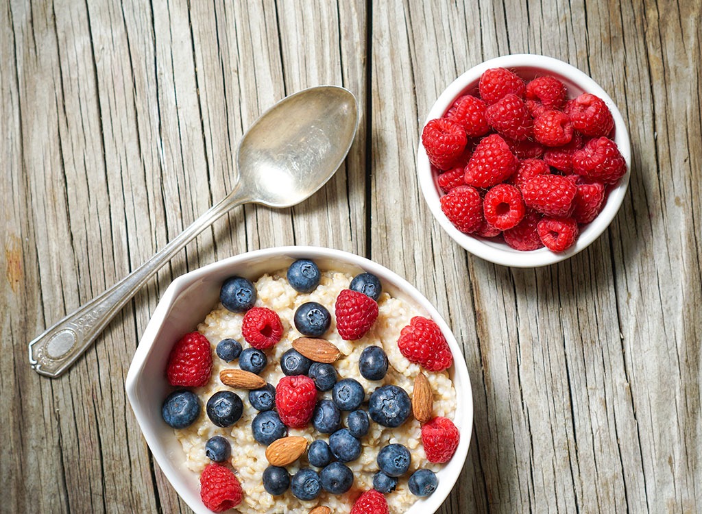 oatmeal with raspberries