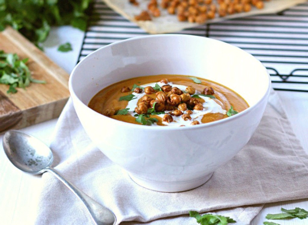Honey roasted carrot and ginger soup