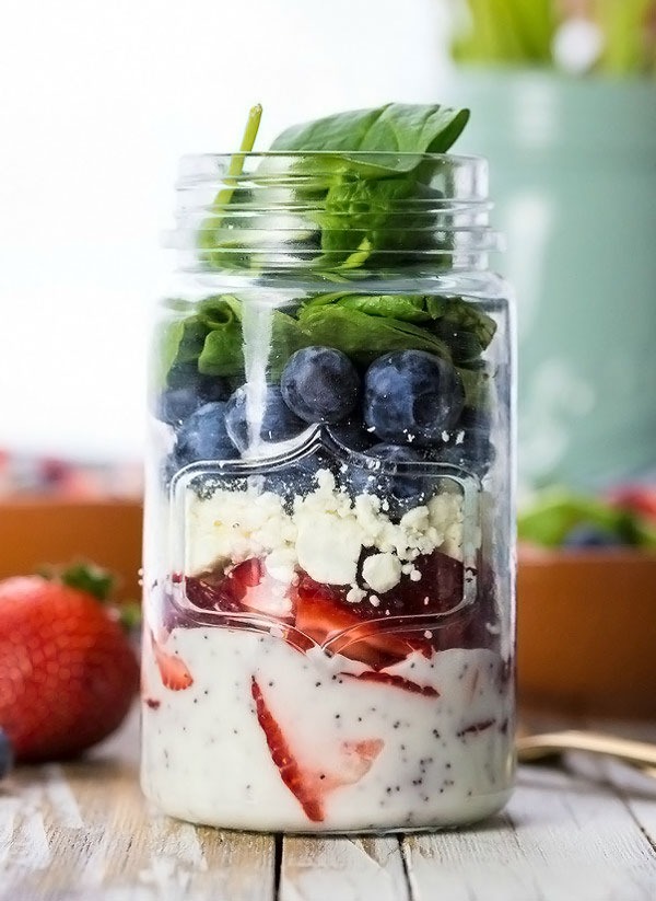 RED WHITE AND BLUE MASON JAR SALAD