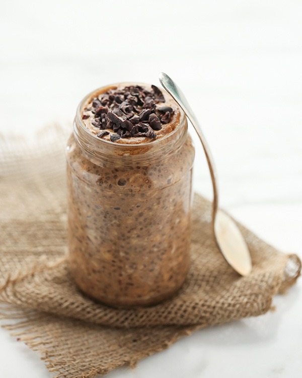 maca almond butter cocoa overnight oats