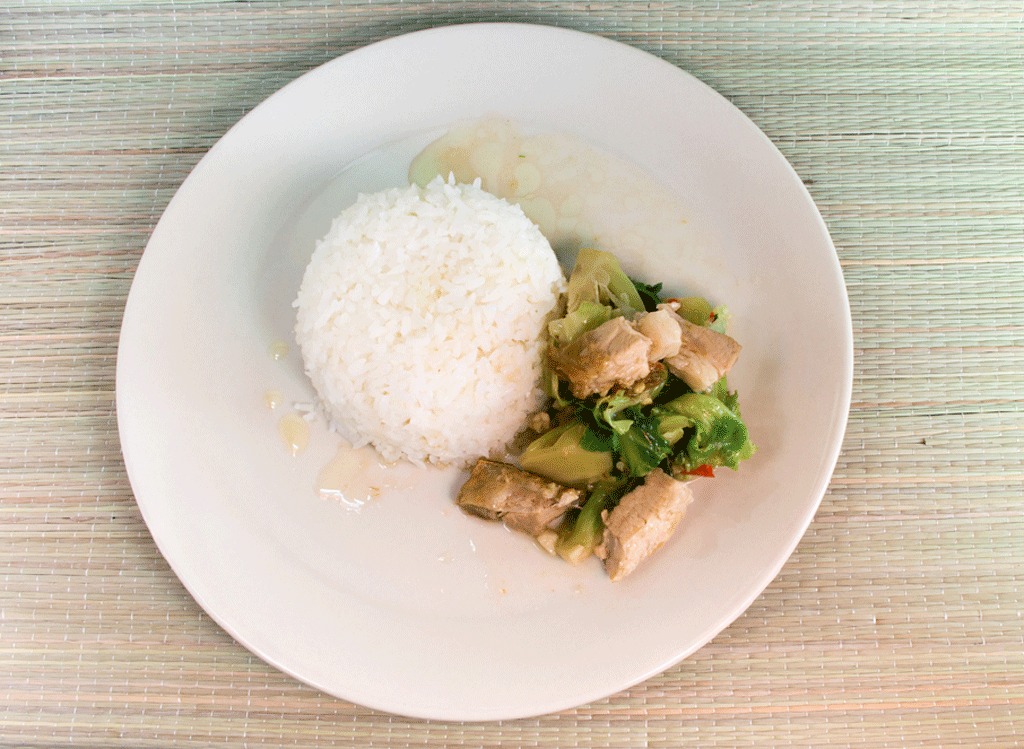 Cooked oysters with rice, foods to prevent colds