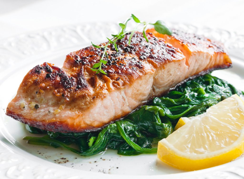 Seared salmon lemon spinach