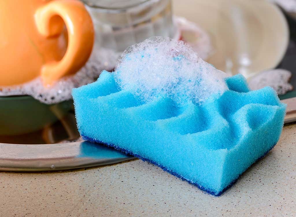 Clean Dish Sponge Do's And Don'ts