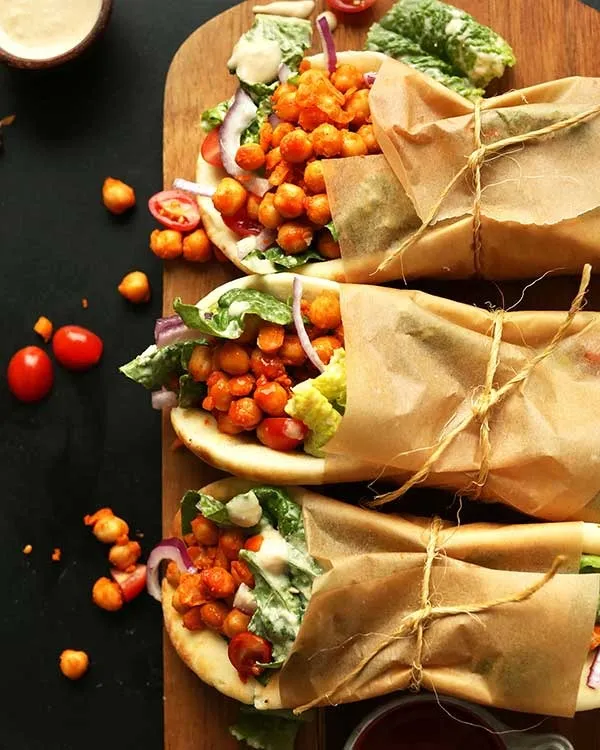 spicy buffalo chickpea wraps