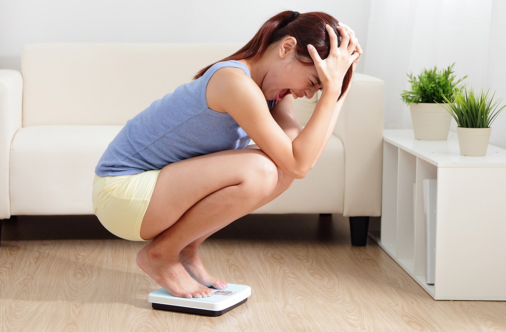 Why you cant lose weight women on scale