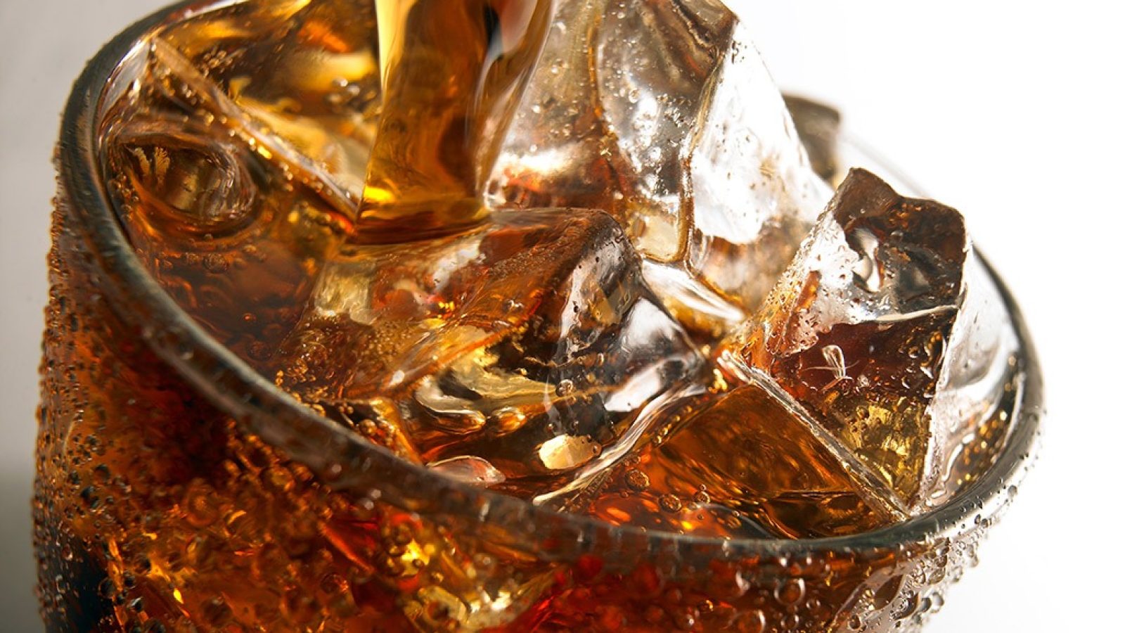 What s Really In Your Can Of Soda Eat This Not That