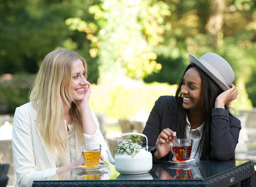 Friends drinking tea - stop thinking about food