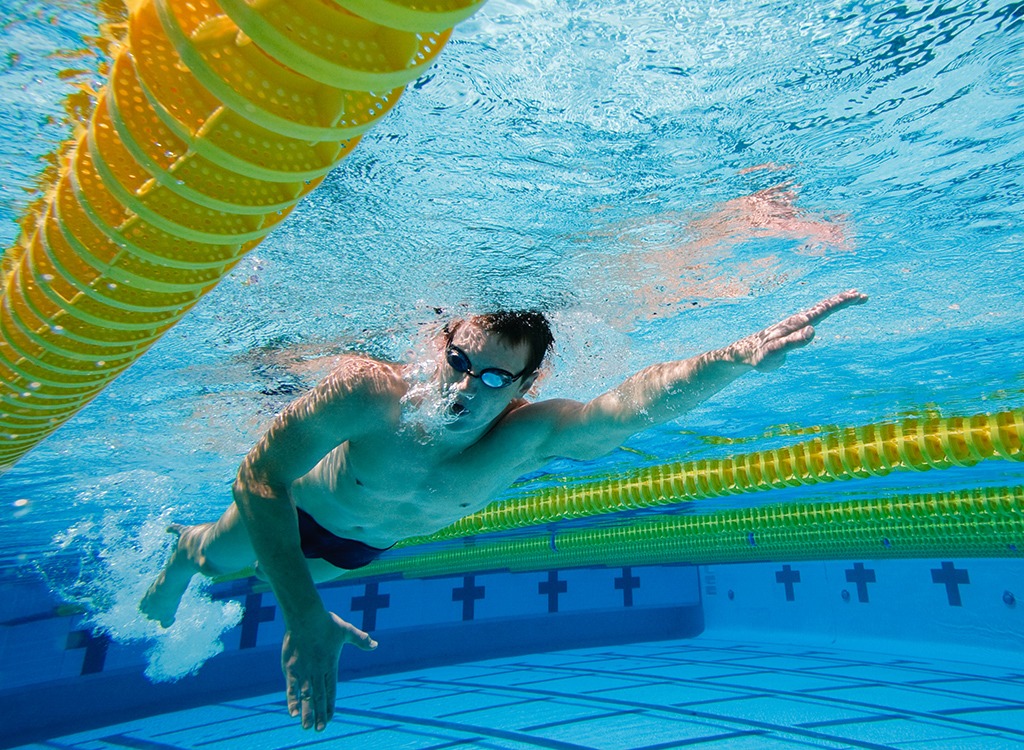 best workouts to do after 30 - swimming