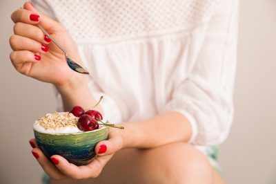 The Best Snacks to Shrink Belly Fat, Says Dietitian