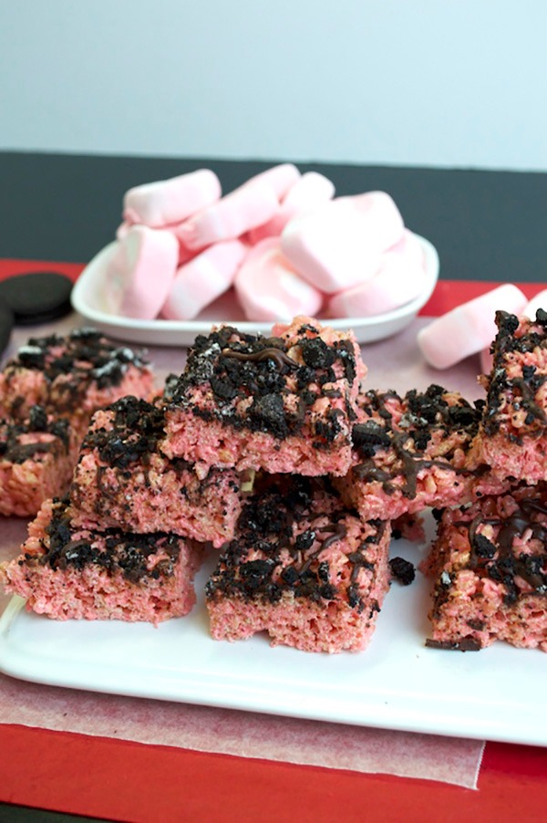 Holiday desserts peppermint rice crispes