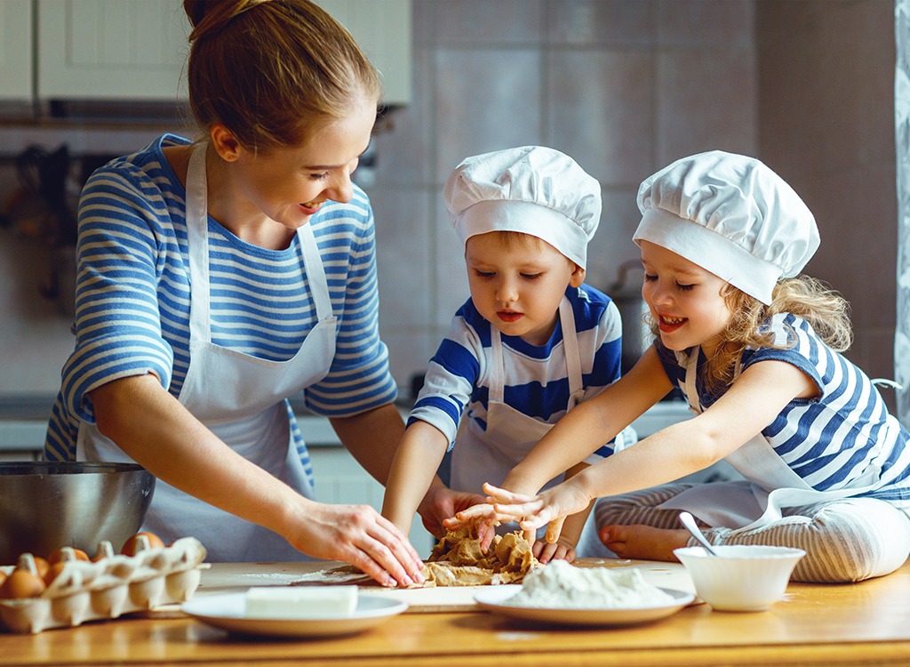 Family baking