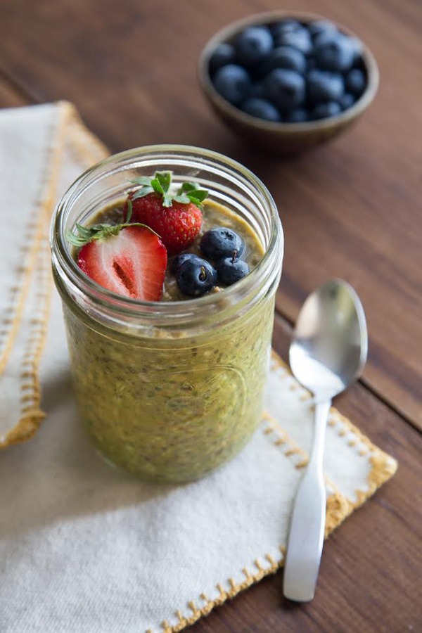 MATCHA OVERNIGHT OATS WITH SUMMER BERRIES