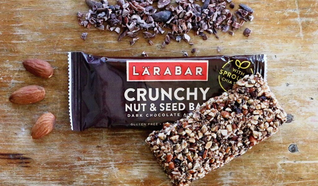 lärabar crunchy nut & seed dark chocolate almond