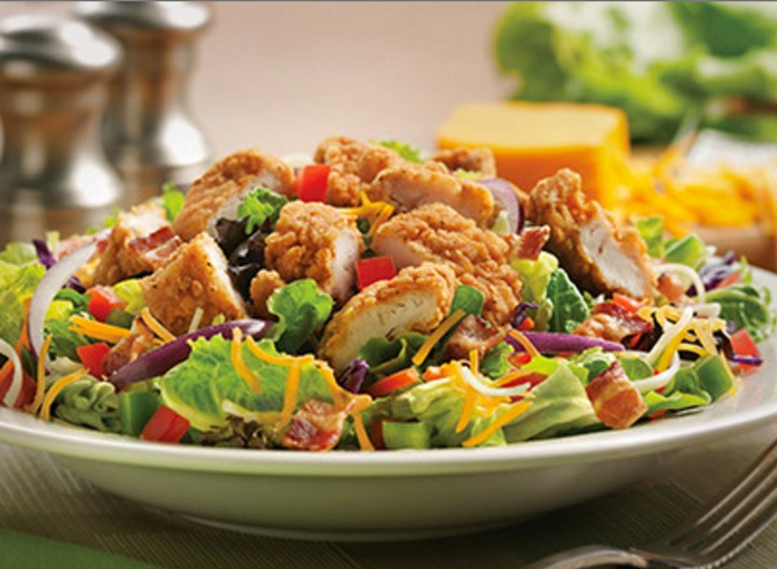 Perkins honey mustard chicken crunch salad on a plate