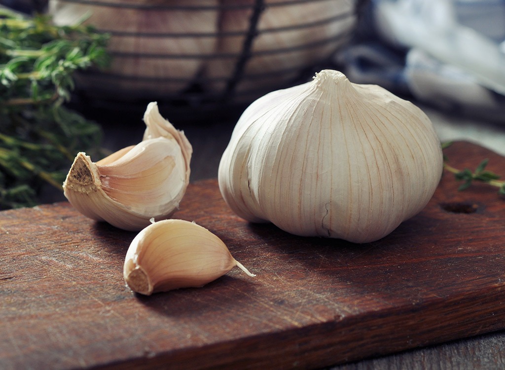 Prepare for nutrition garlic