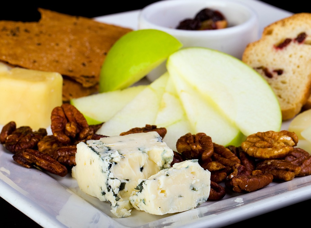 homemade bistro box cheese apples nuts crackers