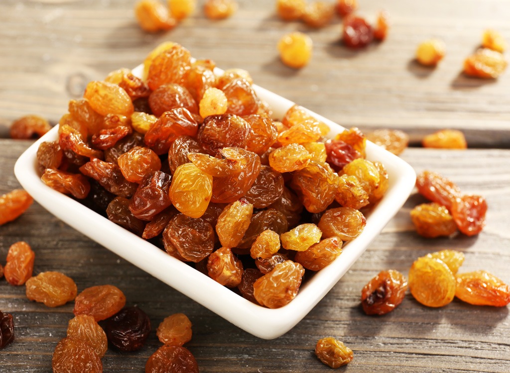 Dried yellow raisins - foods high in carbs